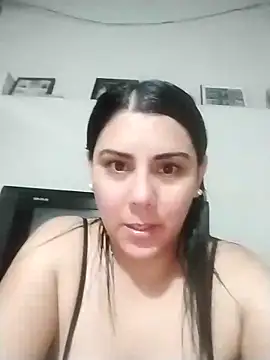 anita1825 online show from January 2026 04:49:02 AM