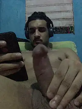 Snapshot of Wicy23 chatting on June 2026 04:44:02 AM Wicy23 online show from June 2026 04:44:02 AM