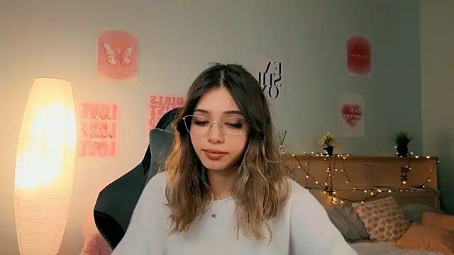 Snapshot of dinnerwithflowers chatting on March 2026 02:45:02 PM dinnerwithflowers online show from March 2026 02:45:02 PM