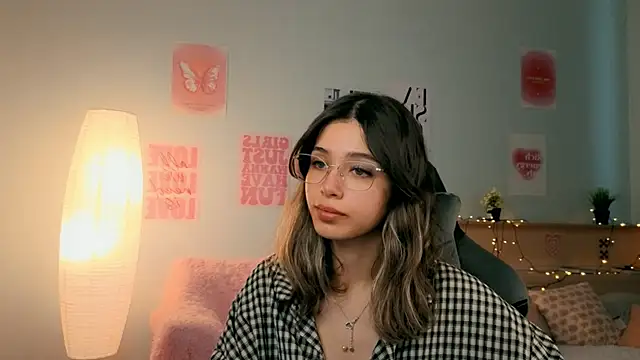 Snapshot of dinnerwithflowers chatting on March 2026 01:16:02 PM dinnerwithflowers online show from March 2026 01:16:02 PM