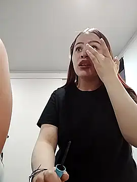 Crystaa12 online show from February 2026 12:32:02 PM