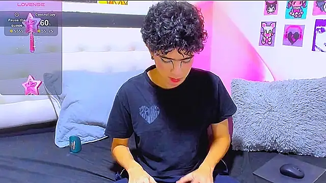 Snapshot of LuanRush_ chatting on February 2026 11:08:02 PM LuanRush online show from February 2026 11:08:02 PM