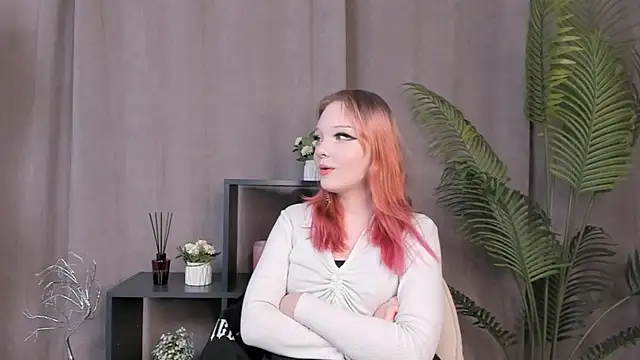 KrissyHjelle online show from January 2026 01:49:01 PM