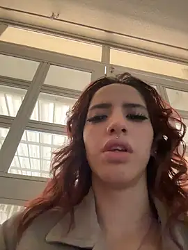 Snapshot of elodie_rouge chatting on June 2026 12:31:01 PM elodie rouge online show from June 2026 12:31:01 PM