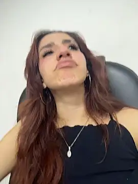 Snapshot of elodie_rouge chatting on July 2026 11:44:01 PM elodie rouge online show from July 2026 11:44:01 PM