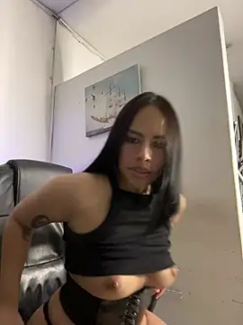 Snapshot of CarolinaRaven chatting on March 2026 03:22:02 AM CarolinaRaven online show from March 2026 03:22:02 AM