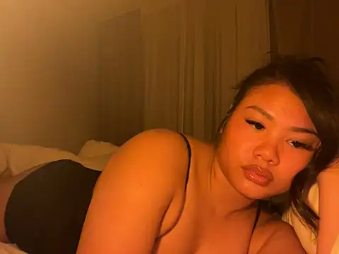 TitiTinyThai online show from April 2026 11:13:02 PM