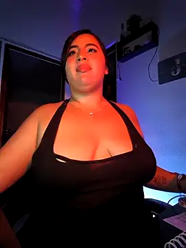 Snapshot of ScarleGrace chatting on April 2026 03:01:02 AM ScarleGrace online show from April 2026 03:01:02 AM