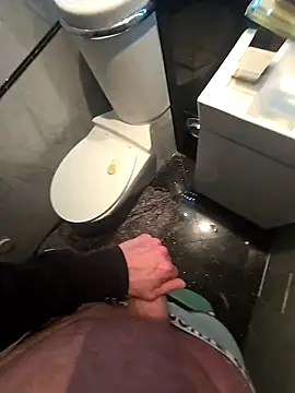 Snapshot of BlnAktivGay chatting on March 2026 08:35:02 PM BlnAktivGay online show from March 2026 08:35:02 PM