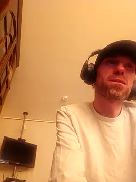 Snapshot of BlnAktivGay chatting on April 2026 02:48:02 PM BlnAktivGay online show from April 2026 02:48:02 PM