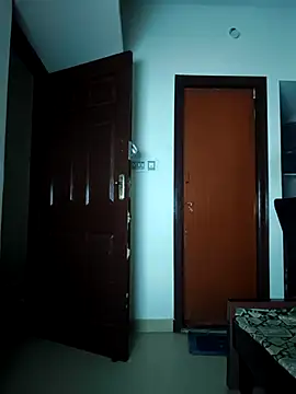 BLR-BOYZZZZZZZZ online show from January 2026 03:17:01 PM