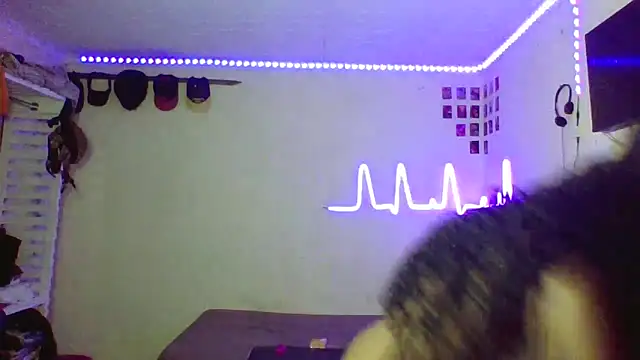 Snapshot of BZ2023 chatting on March 2026 12:39:01 AM BZ2023 online show from March 2026 12:39:01 AM