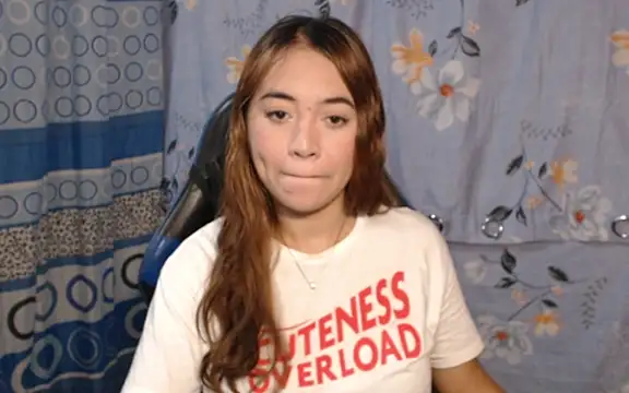 Snapshot of pinay_mayahiga chatting on March 2026 05:57:01 AM pinay mayahiga online show from March 2026 05:57:01 AM