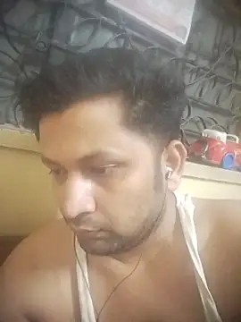 Pravin9562 online show from February 2026 05:52:01 PM