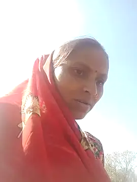 Snapshot of Juli_rathore chatting on March 2026 05:22:01 AM Juli rathore online show from March 2026 05:22:01 AM