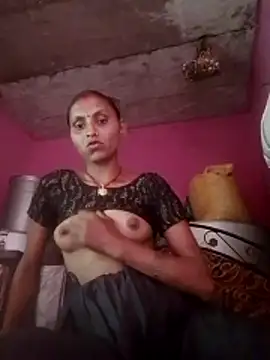 Snapshot of Juli_rathore chatting on April 2026 08:39:01 AM Juli rathore online show from April 2026 08:39:01 AM