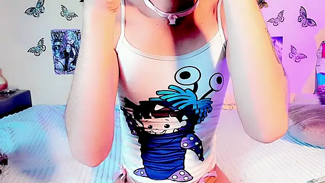 Miss-Saraii online show from April 2026 04:23:01 PM