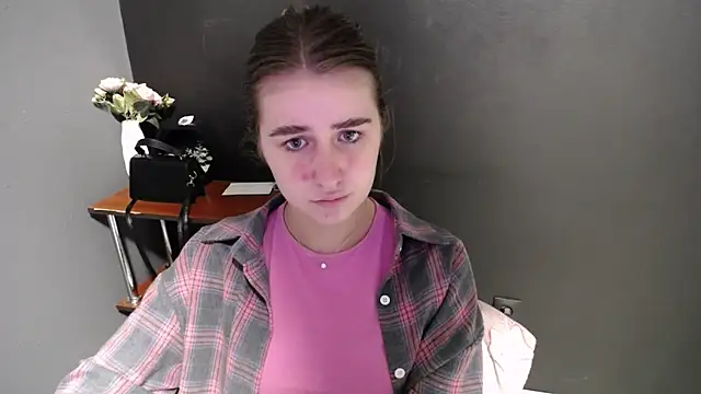 Snapshot of Sunny_siren chatting on March 2026 01:39:01 PM Sunny siren online show from March 2026 01:39:01 PM