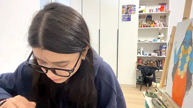 SaintMari online show from April 2026 02:11:01 PM