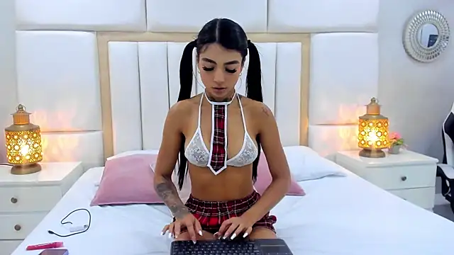 Snapshot of AbannyRogerss chatting on July 2026 12:20:02 PM AbannyRogerss online show from July 2026 12:20:02 PM