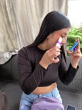 Snapshot of StrawberryPink_ chatting on March 2026 11:37:02 AM StrawberryPink online show from March 2026 11:37:02 AM