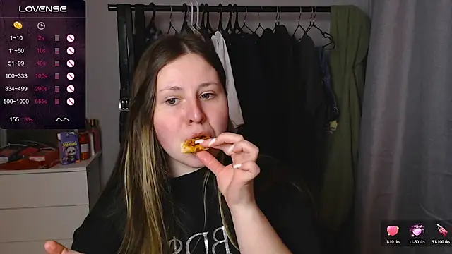 Snapshot of secretvic chatting on February 2026 09:41:01 PM secretvic online show from February 2026 09:41:01 PM