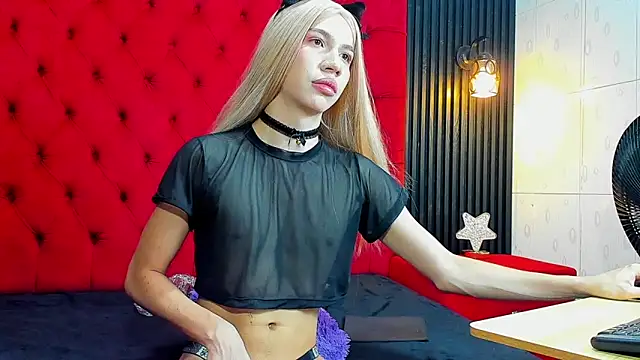 Snapshot of zoe_rei chatting on April 2026 01:16:01 PM zoe rei online show from April 2026 01:16:01 PM