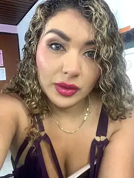 Snapshot of TianaRios_Pink chatting on March 2026 04:34:02 PM TianaRios Pink online show from March 2026 04:34:02 PM