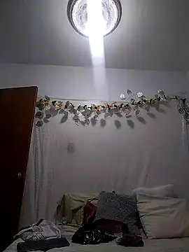 Snapshot of Eva_Ferrari chatting on April 2026 09:02:01 PM Eva Ferrari online show from April 2026 09:02:01 PM