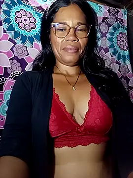 Snapshot of Yandris_1212 chatting on March 2026 01:33:01 AM Yandris 1212 online show from March 2026 01:33:01 AM