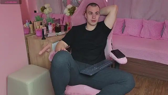 Kris Braun online show from March 2026 05:03:01 AM