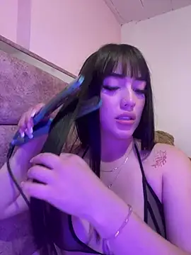 Snapshot of Melody_rousse__ chatting on April 2026 09:01:02 PM Melody rousse online show from April 2026 09:01:02 PM