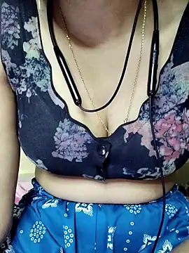 Snapshot of annugirl chatting on February 2026 07:51:02 AM annugirl online show from February 2026 07:51:02 AM