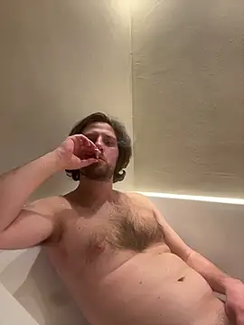 Snapshot of DaleBoca chatting on April 2026 03:44:02 AM DaleBoca online show from April 2026 03:44:02 AM