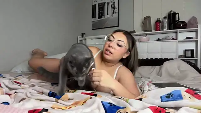 Snapshot of Lalaaxo chatting on March 2026 04:19:01 AM Lalaaxo online show from March 2026 04:19:01 AM