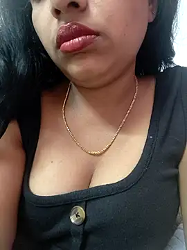 Snapshot of Hot-Tinaa chatting on March 2026 11:55:01 PM Hot-Tinaa online show from March 2026 11:55:01 PM