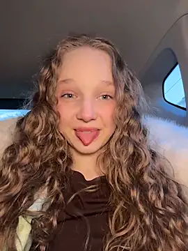 Snapshot of outside_rosy chatting on March 2026 03:41:01 PM outside rosy online show from March 2026 03:41:01 PM