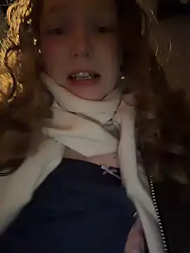 Snapshot of outside_rosy chatting on March 2026 04:55:01 PM outside rosy online show from March 2026 04:55:01 PM