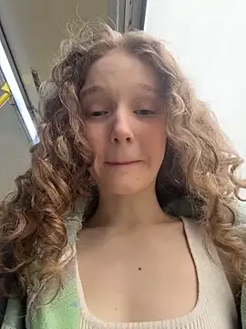 Snapshot of outside_rosy chatting on March 2026 03:23:01 PM outside rosy online show from March 2026 03:23:01 PM