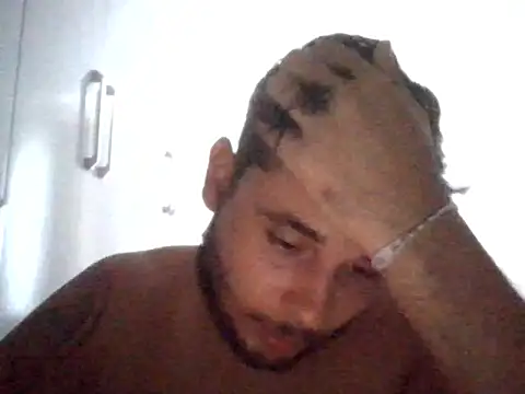 Snapshot of peuba12 chatting on March 2026 12:34:01 PM peuba12 online show from March 2026 12:34:01 PM