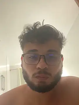 Snapshot of peuba12 chatting on March 2026 11:47:01 AM peuba12 online show from March 2026 11:47:01 AM