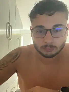 Snapshot of peuba12 chatting on March 2026 01:16:02 PM peuba12 online show from March 2026 01:16:02 PM