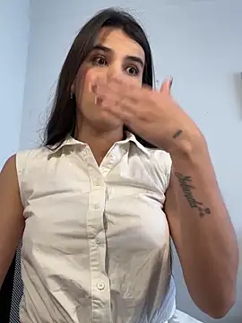 Snapshot of Lily_WellGifted chatting on February 2026 02:15:01 PM Lily WellGifted online show from February 2026 02:15:01 PM