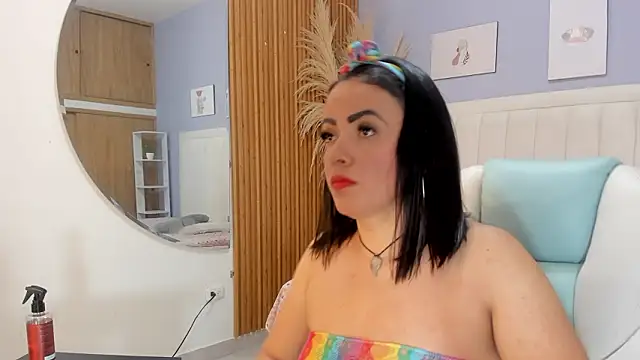 helen jonesx online show from February 2026 12:27:01 PM