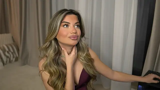 Snapshot of Ur_BadHabit chatting on April 2026 07:11:01 PM Ur BadHabit online show from April 2026 07:11:01 PM