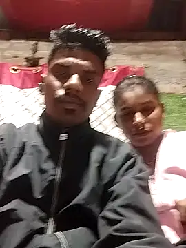 Snapshot of Romanticoupls4 chatting on January 2026 06:23:02 PM Romanticoupls4 online show from January 2026 06:23:02 PM