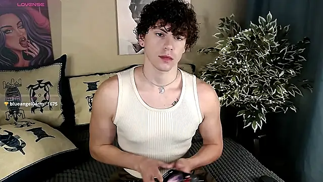 Snapshot of TylerGibson chatting on May 2026 03:55:02 PM TylerGibson online show from May 2026 03:55:02 PM