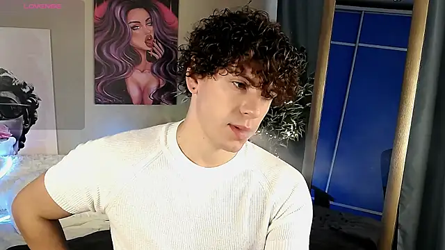 Snapshot of TylerGibson chatting on May 2026 04:07:02 AM TylerGibson online show from May 2026 04:07:02 AM