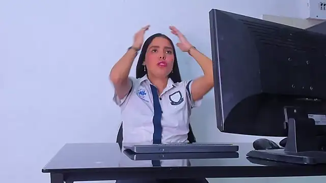 Catalinna 03 online show from April 2026 12:45:02 PM