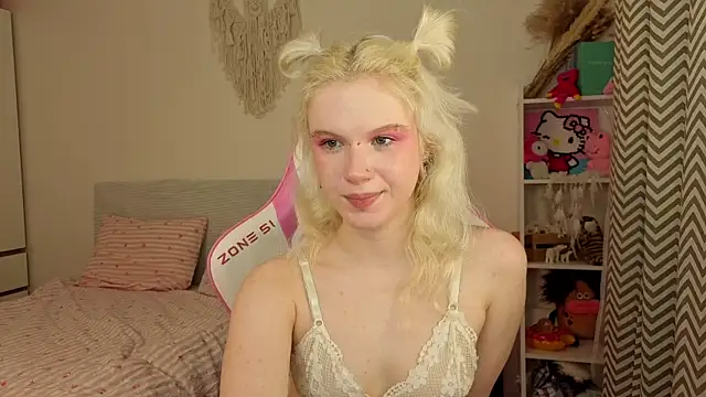 Mia WaterFall online show from March 2026 03:23:01 AM